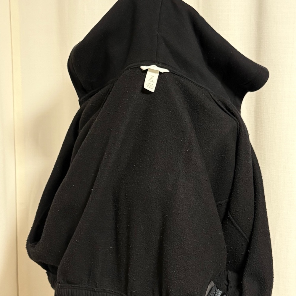 H&M Thick Batwing Cropped Hoodie - Picture 5 of 5